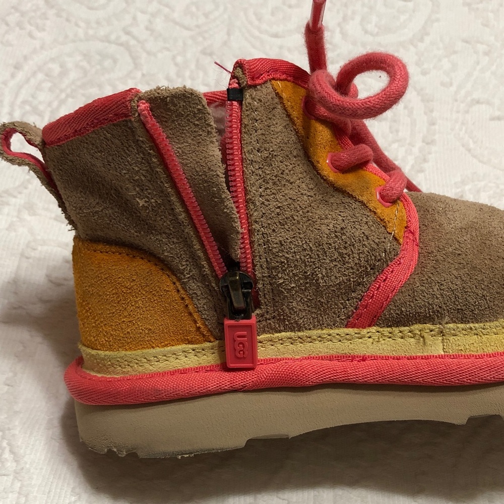 Kids Girls UGG Boots Size 11 Tan with Pink and Yellow Accents - Picture 9 of 11
